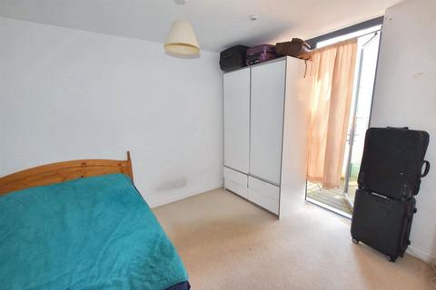 3 bedroom flat for sale, Wesley Lane, Bicester