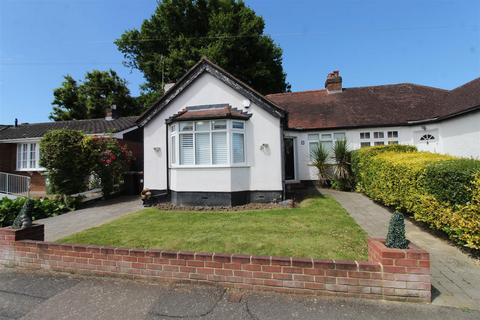 2 bedroom semi-detached bungalow for sale, Oakmere Close, Potters Bar EN6