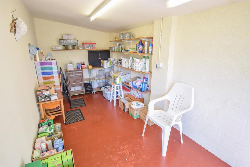 GARAGE-2.jpg