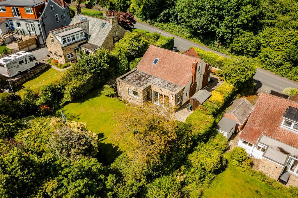 Netheroyd Hill Road, Huddersfield HD2 4 bed detached bungalow for sale