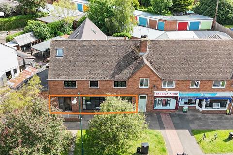 Retail property (high street) to rent, 1, Kineton Road, Wellesbourne