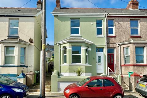 4 bedroom end of terrace house for sale, Pomphlett Road, Plymouth PL9