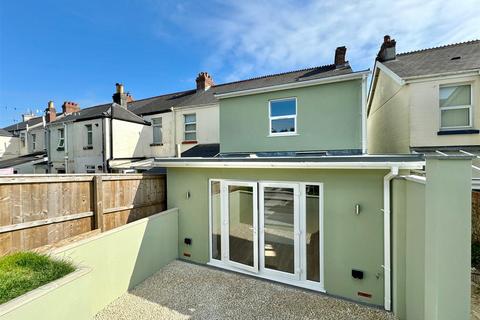 4 bedroom end of terrace house for sale, Pomphlett Road, Plymouth PL9