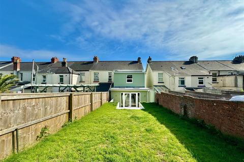 4 bedroom end of terrace house for sale, Pomphlett Road, Plymouth PL9