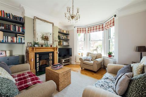 4 bedroom semi-detached house for sale, Baliol Road, Hitchin