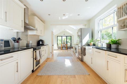 4 bedroom semi-detached house for sale, Baliol Road, Hitchin