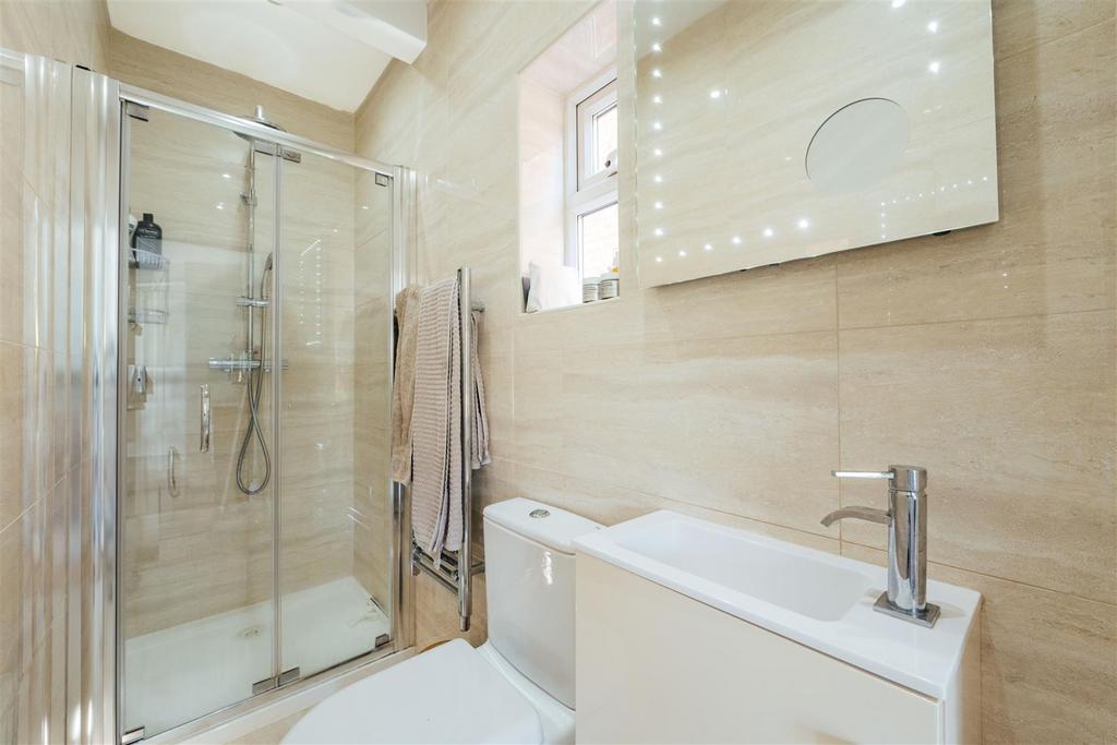 6 Baliol Road, Hitchin-24-1.jpg