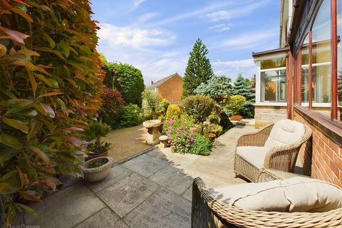 81 Baker Avenue, Arnold, Nottingham, NG5 8FW