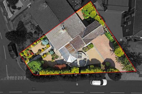 81 Baker Avenue, Arnold, Nottingham, NG5 8FW