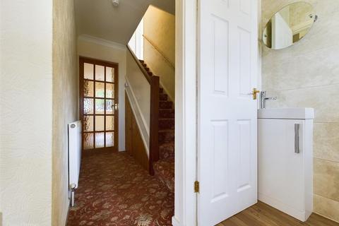 81 Baker Avenue, Arnold, Nottingham, NG5 8FW