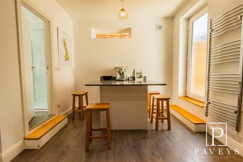 8 bedroom townhouse for sale, Portobello Road, Walton On The Naze