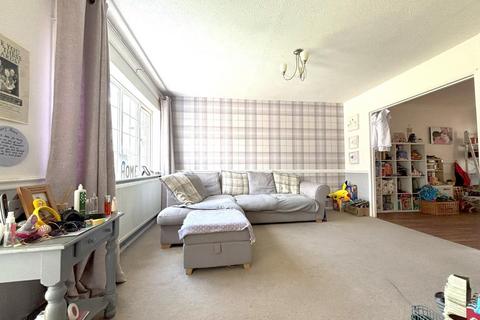2 Beech Close, Bugbrooke, Northampton, NN7 3RB