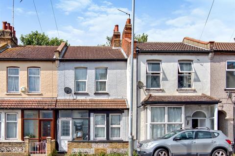 3 bedroom terraced house for sale, Fairfax Drive, Westcliff-On-Sea SS0