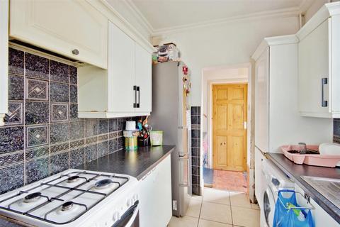 3 bedroom terraced house for sale, Fairfax Drive, Westcliff-On-Sea SS0