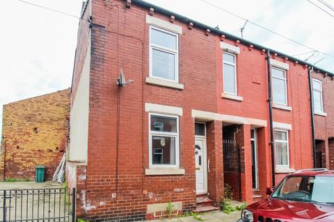 2 bedroom end of terrace house for sale, Claremont Terrace, Wakefield WF2