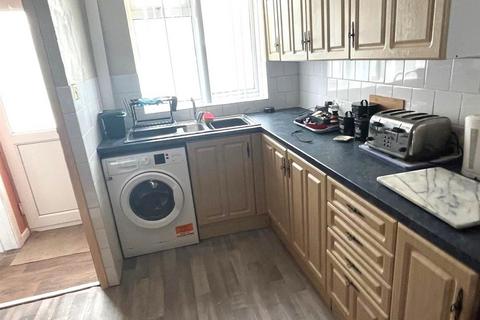 3 bedroom house to rent, Middleburg Street, Hull