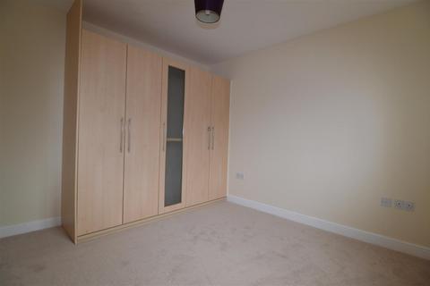 2 bedroom apartment to rent, Cleckheaton Road, Oakenshaw, Bradford