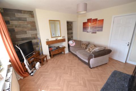 24 Griffe Drive, Wyke, Bradford, BD12 8QB