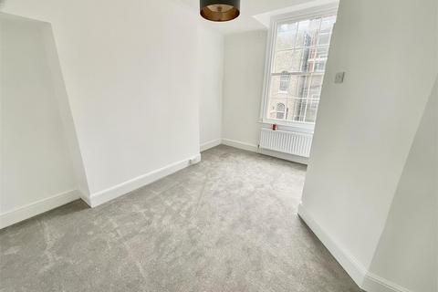 1 bedroom flat to rent, Albemarle Crescent, Scarborough