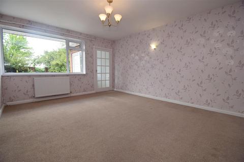 2 bedroom bungalow for sale, Brays Close, Rugby CV23