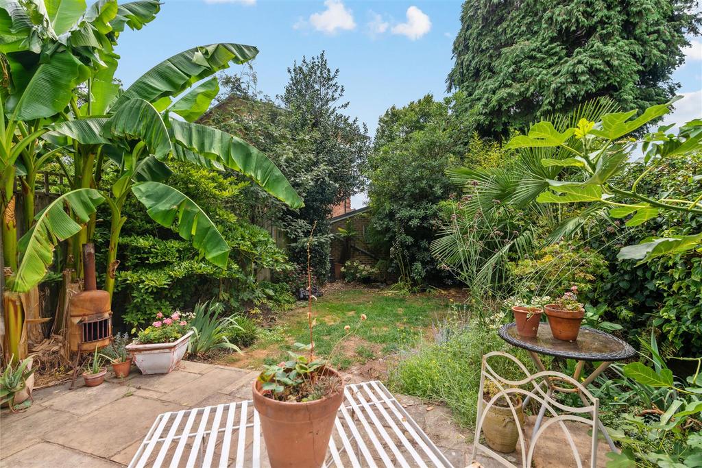 Stile Hall Gardens, W4 - FOR SALE