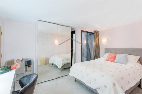 1 bedroom apartment for sale, Milliners House, 173 Bermondsey Street, London Bridge