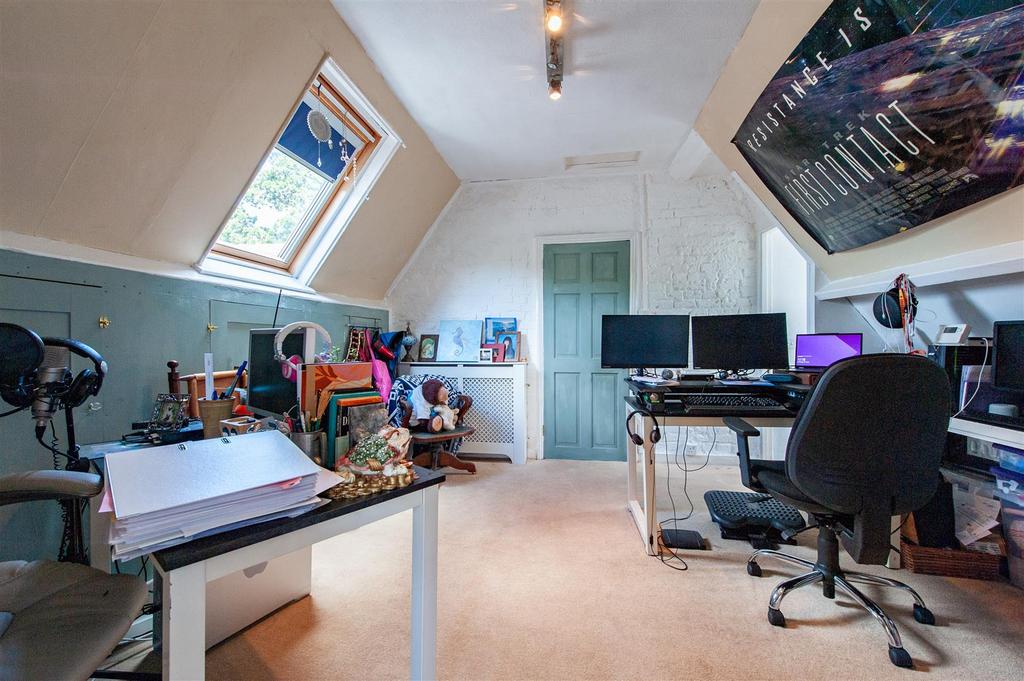 Bedroom 3.jpg