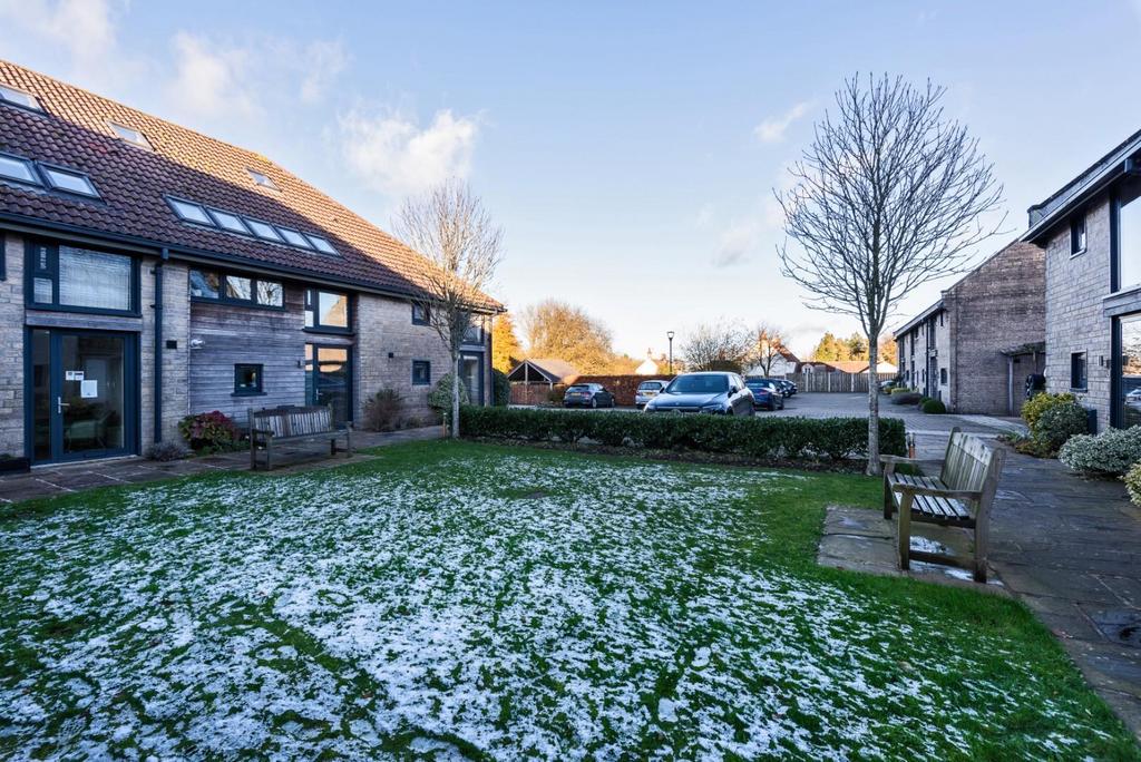 18 Home Barns, Marshfield, SN14 8 JN-10.jpg
