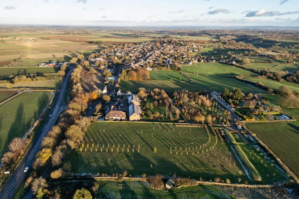 18 Home Barns, Marshfield, SN14 8 JN - Aerial-10.jp