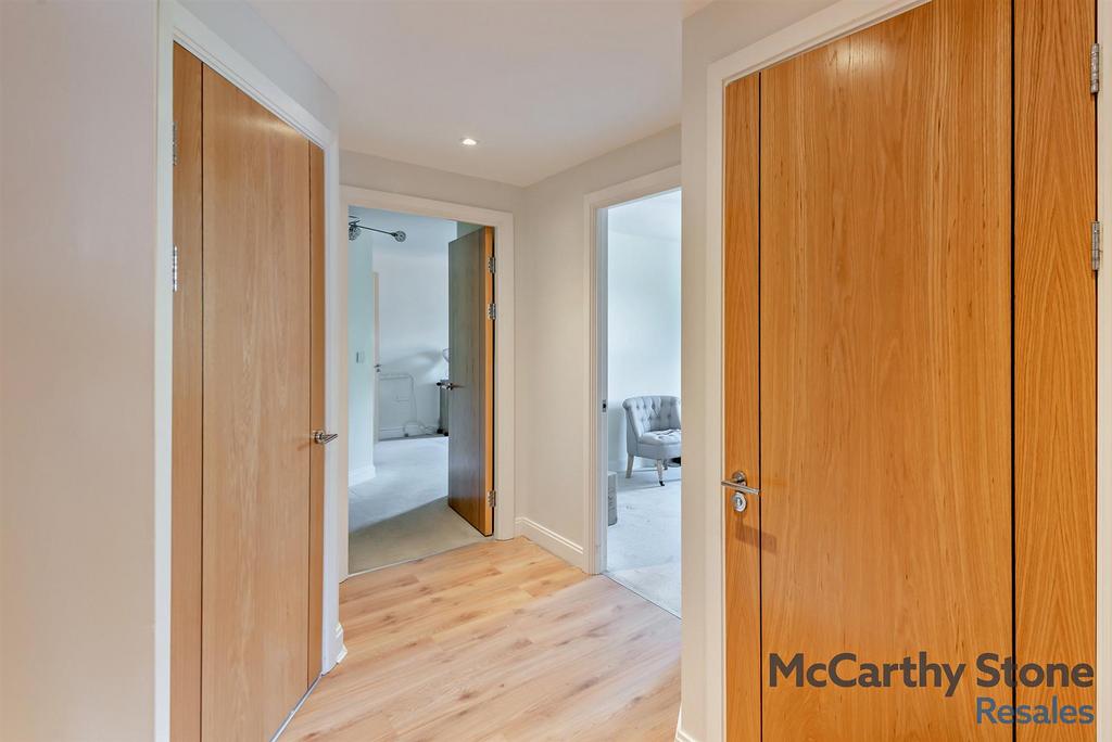 8652142-interior10-800.jpg
