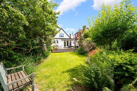 3 bedroom detached house for sale, Vale Road, Worcester Park