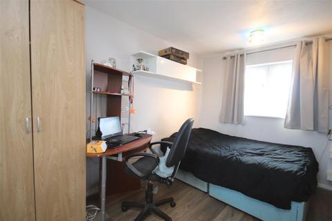 57 Attlee Drive, Dartford, DA1 5DN