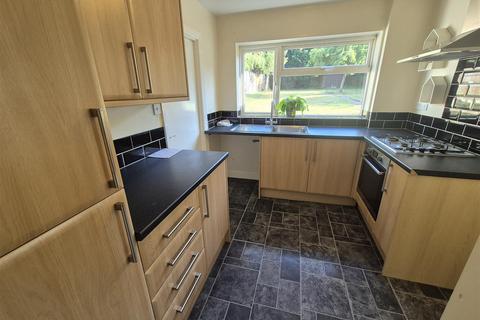 3 bedroom house to rent, Pits Avenue, Braunstone Town