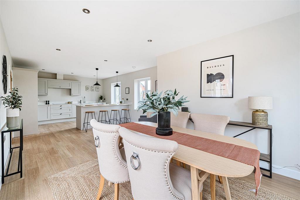 Dining Kitchen