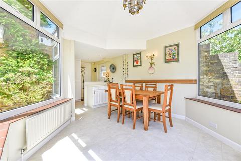 Tanglewood Barncroft, Appleshaw, Andover, SP11 9BU