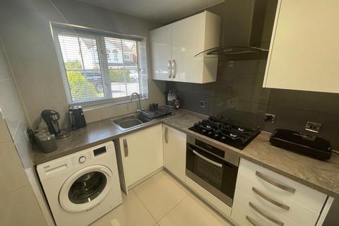 3 bedroom detached house to rent, Newpool Bank, Leicester