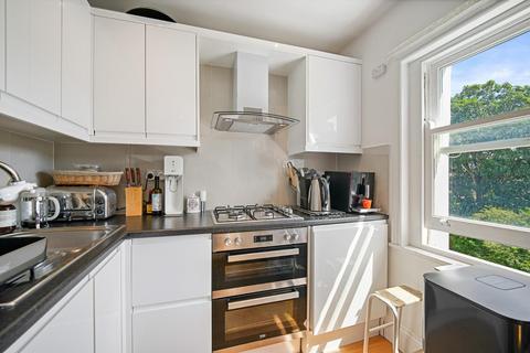 4 bedroom maisonette to rent, Batoum Gardens, London, W6