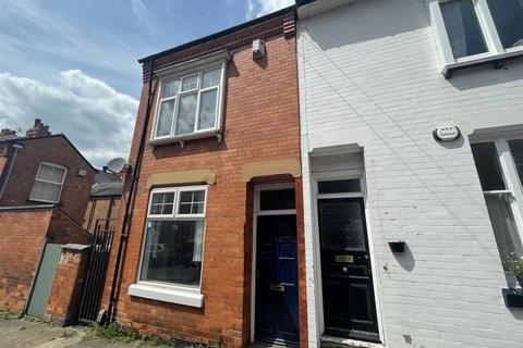 3 bedroom end of terrace house for sale, Howard Road, Leicester