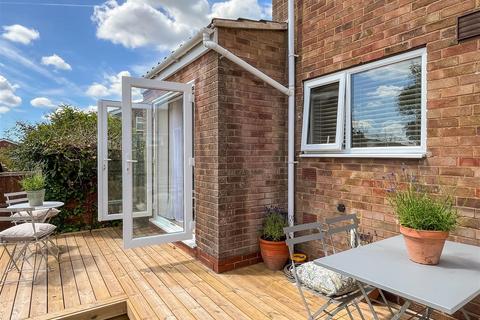 19 Chichester Lane, Hampton Magna, Warwick, CV35 8SR