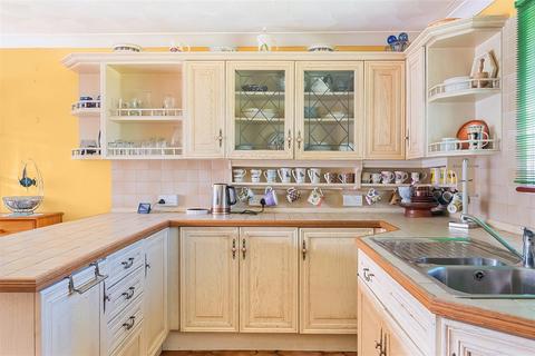 4 bedroom detached house for sale, Holywell Road, Newquay TR7