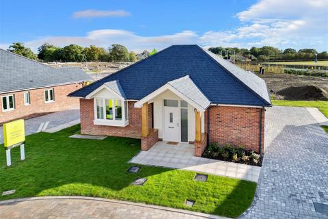 1 bedroom detached bungalow for sale, 'The Stour' @ Burnham Waters, Maldon Road, Burnham-On-Crouch