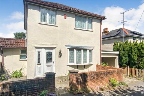 3 bedroom detached house for sale, Curtis Road, Poole BH12