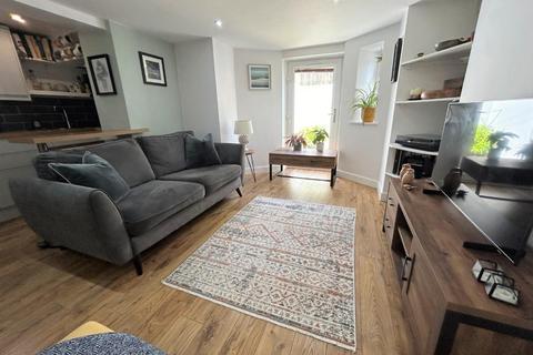 2 bedroom flat for sale, Central Road, West Didsbury