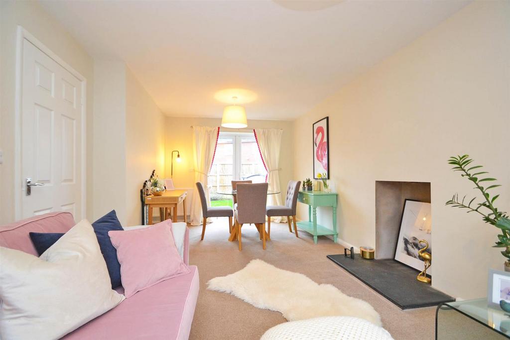 Oak Street 35 (Furnished), Dining Area.jpg