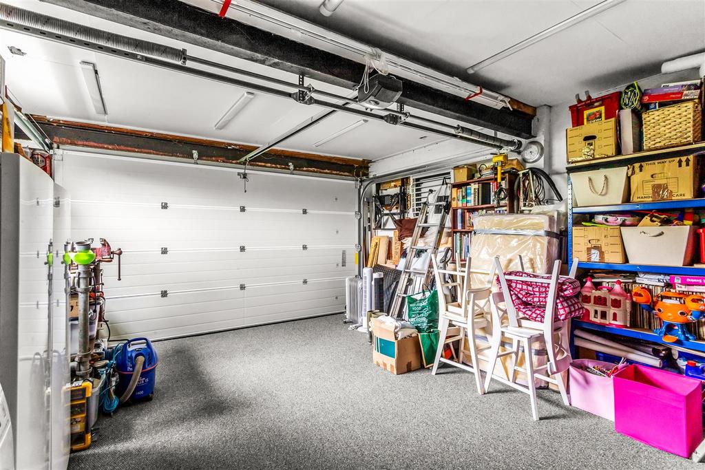 26-Paddock-Way-37.jpg