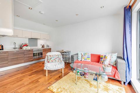 1 bedroom flat for sale, Elbe Street, Fulham SW6