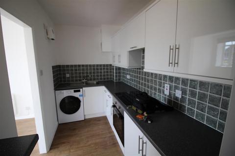 1 bedroom flat to rent, Kings Meadow Court, Kelvedon, Colchester