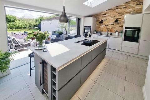 4 bedroom detached house for sale, Empingham Road, Stamford