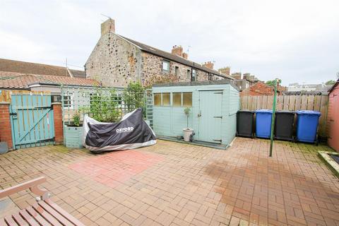 4 bedroom end of terrace house for sale, Albert Road, Spittal