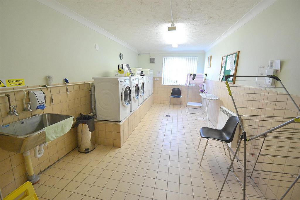 27 southlaundry.jpg